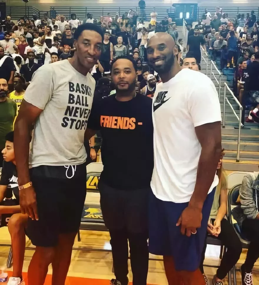 意大利11月名单：多纳鲁马领衔，里奇、斯卡马卡、早安哥回归（意大利11月大名单出炉：多纳鲁马领衔，里奇、斯卡马卡与“早安哥”重返阵容）