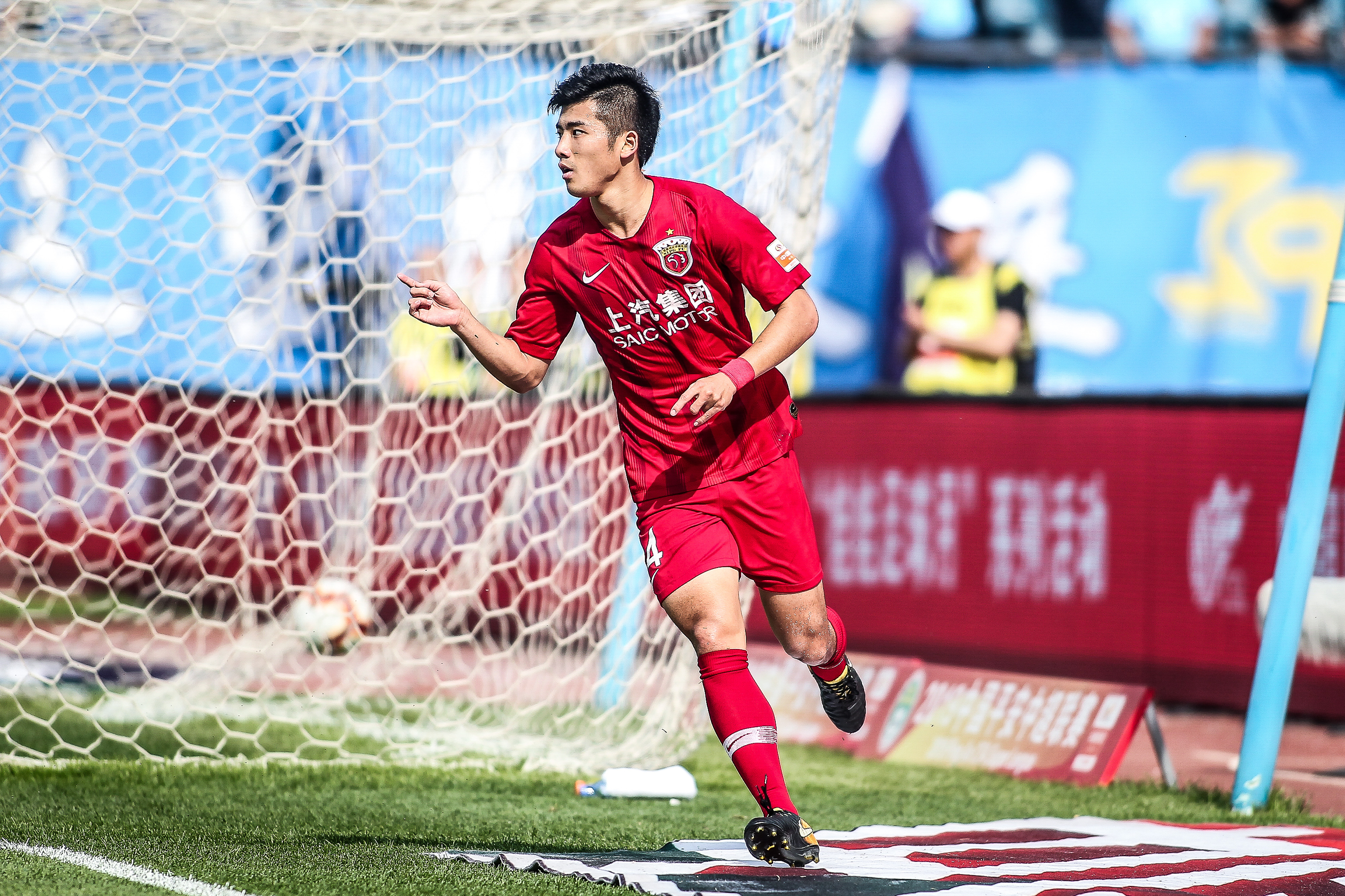 德-列昂索告别新鹏城：能与大家共度这段时光是我莫大的荣幸（德-列昂索向新鹏城告别：与大家一同走过，倍感荣幸）