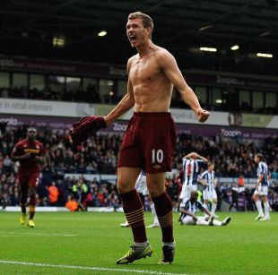 阿夫迪亚本赛季第11次25+5+5，仅次于约基奇&东契奇（阿夫迪亚本季第11次25+5+5，仅逊约基奇和东契奇）