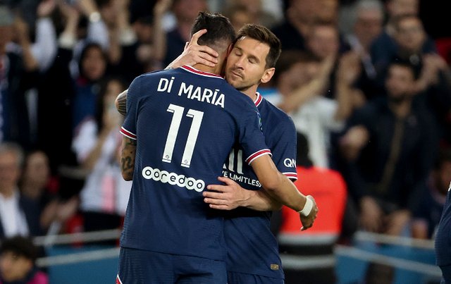 教练赛后落泪太真实（教练赛后泪洒赛场，真情流露）