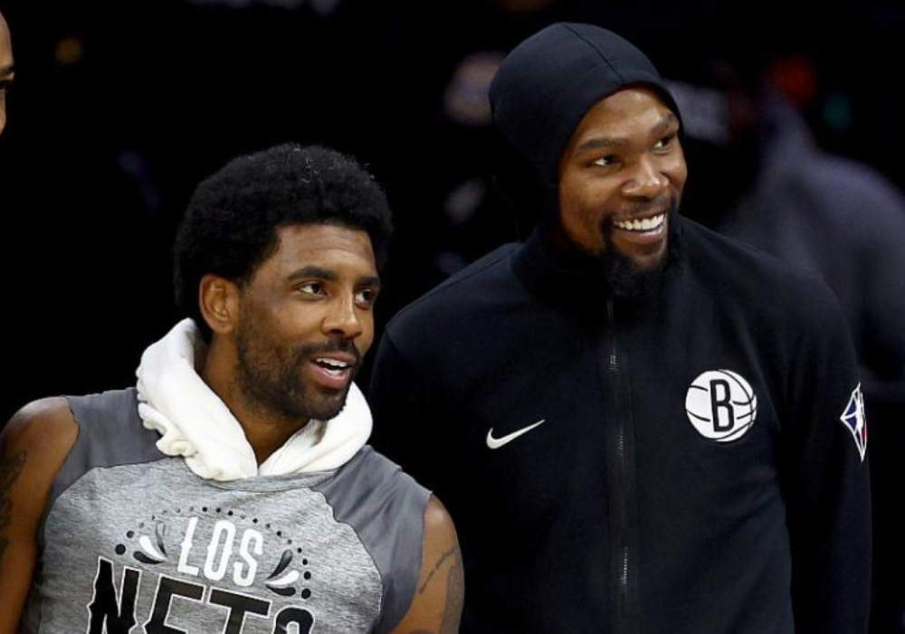 基耶萨：我不介意别人吃菠萝披萨，但我觉得它味道糟透了（基耶萨：别人吃菠萝披萨我无所谓，可我觉得它难吃极了）