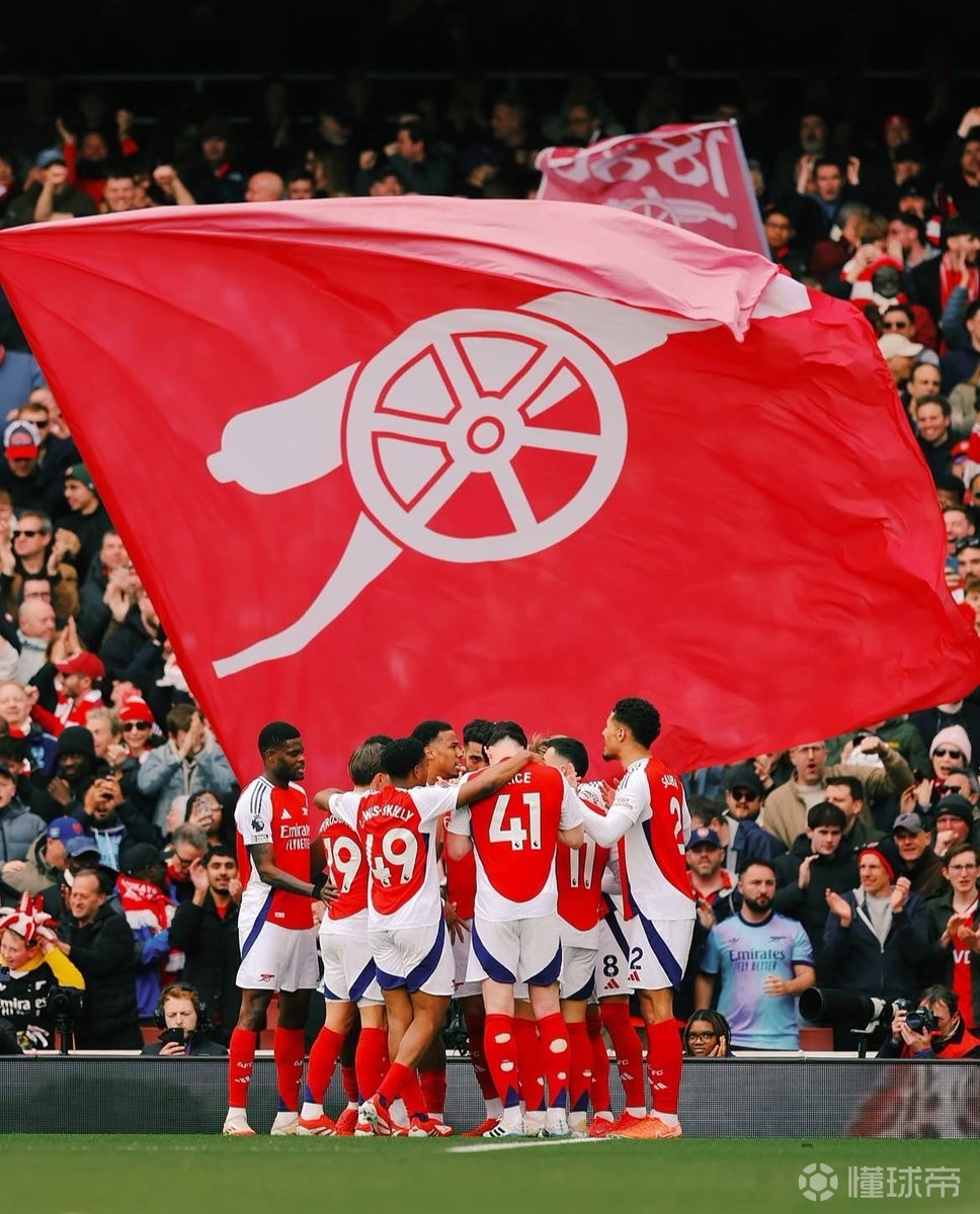 图片报：多特后防线出现危机，将面临安东和安塞尔米诺缺阵（图片报：多特后防告急，安东与安塞尔米诺恐缺席）