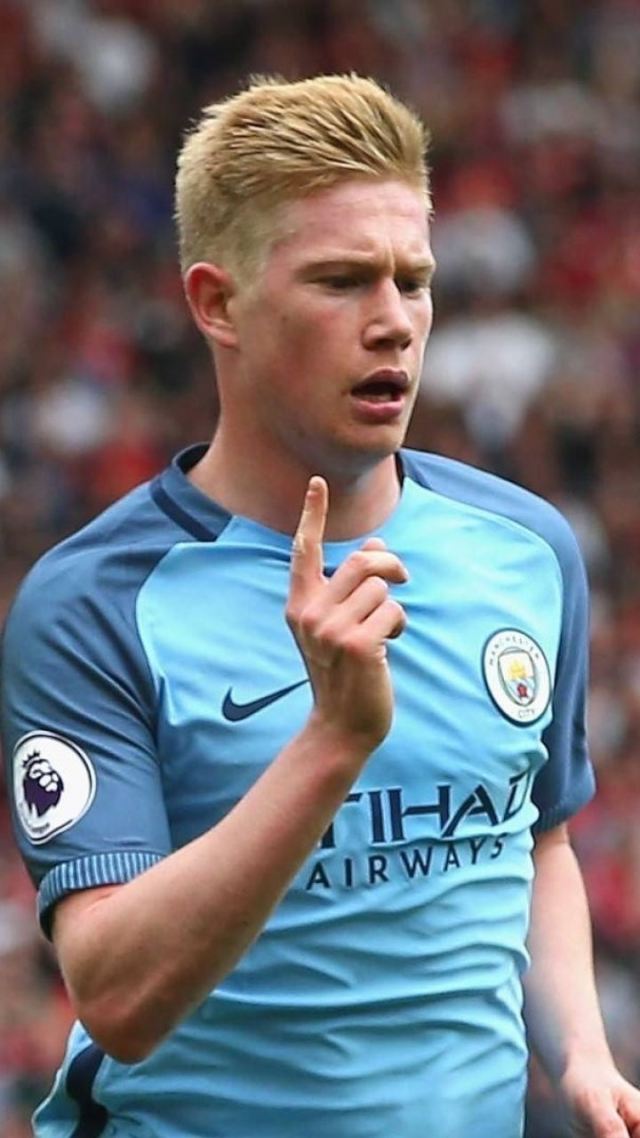 替补戴帽，凯恩当选斯图加特vs拜仁全场最佳球员（凯恩替补戴帽，获评斯图加特vs拜仁全场最佳）