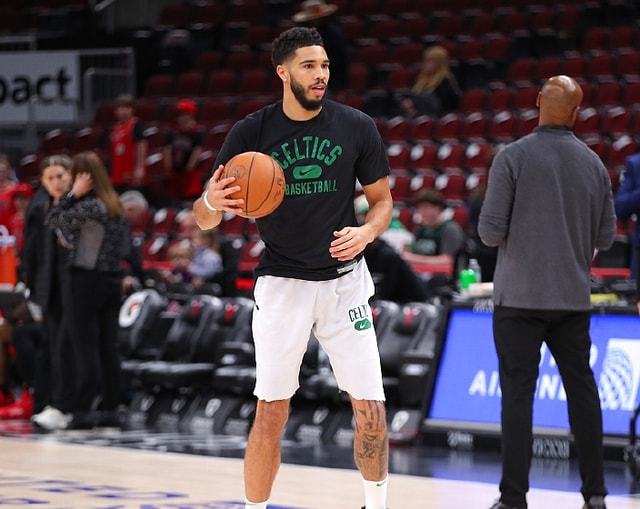 前女篮主帅李亚光：娶羽毛球国手为妻，奥运夺银后升官，65岁被抓（前女篮主帅李亚光：迎娶羽球国手，奥运摘银后晋升，65岁被查）