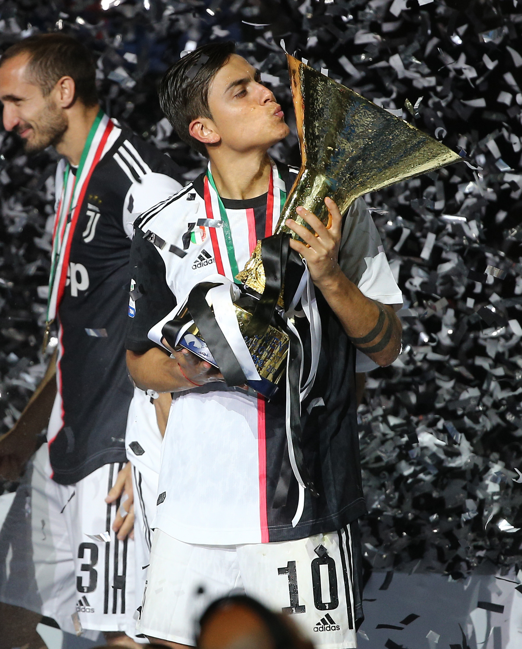 张延军：辽足解散是我的心结，若挣10个亿就把辽足重新弄起来（张延军直言辽足解散成心结：若赚到10亿元将重启辽足）