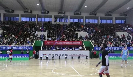 海港战武里南联海报：以物理试卷为背景，解“南”题（海港迎战武里南联海报：物理试卷背景，攻克“南”题）